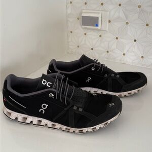 On Running Men's Black and White Athletic Shoes